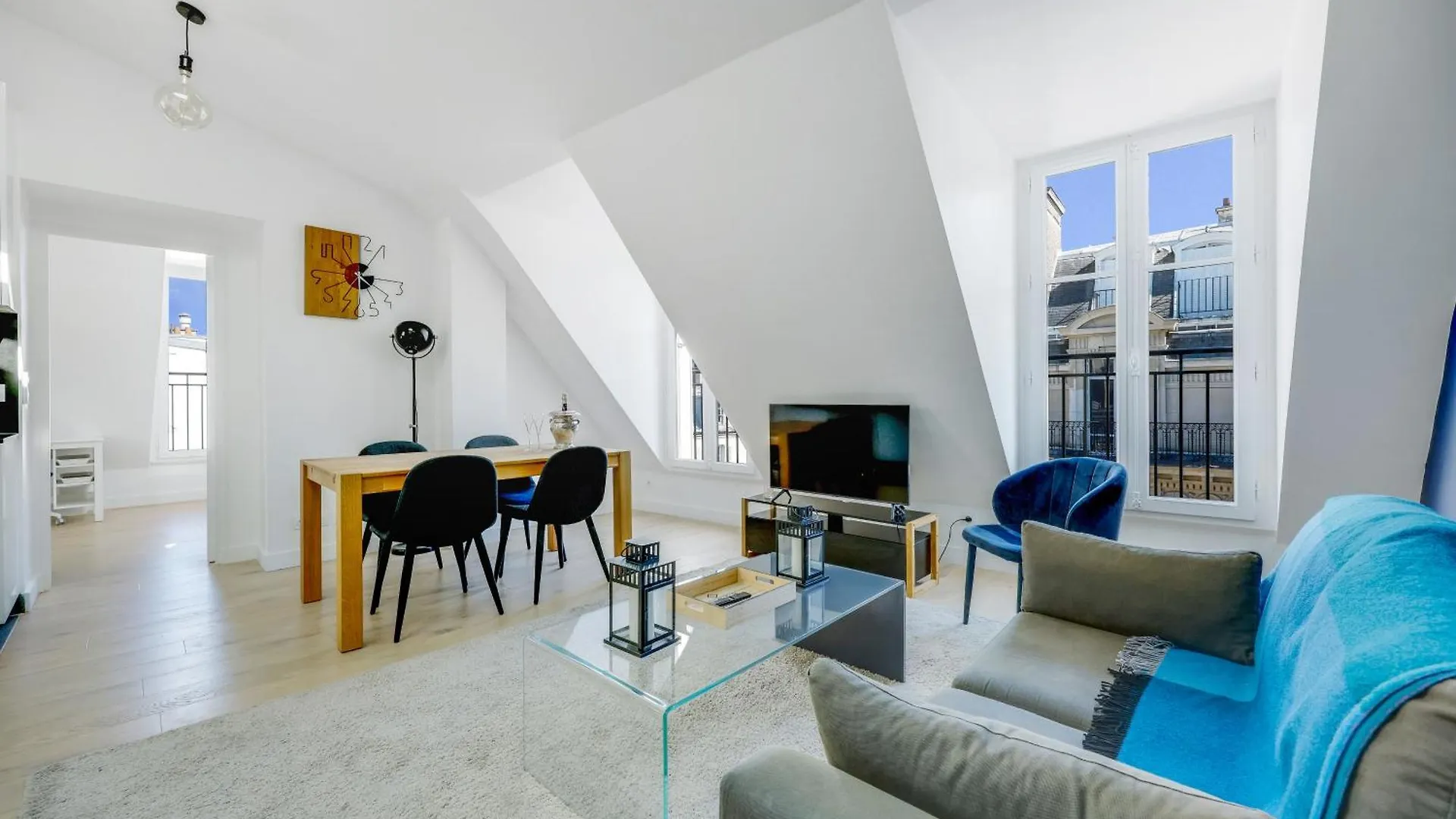 Luxueux Duplex Elysees 240M2 location