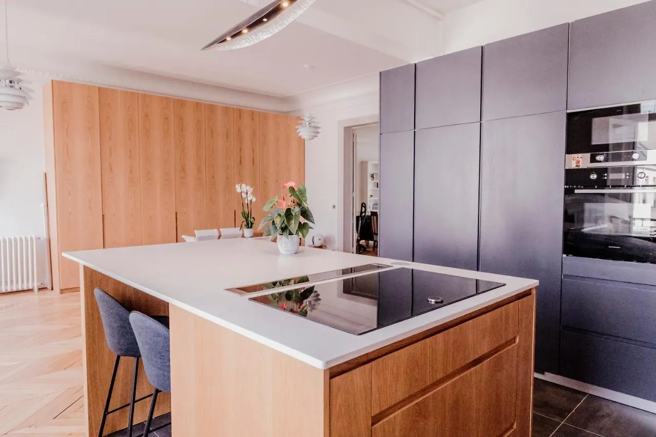 דירה פריז Luxueux Duplex Elysees 240M2