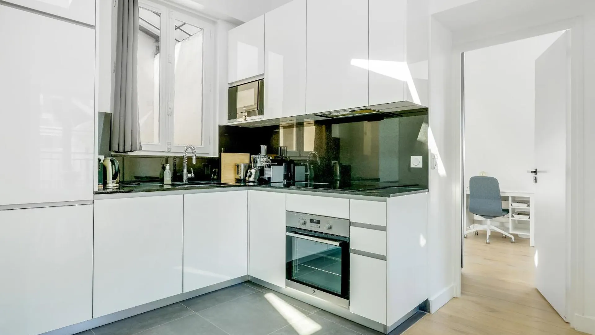 פריז Luxueux Duplex Elysees 240M2